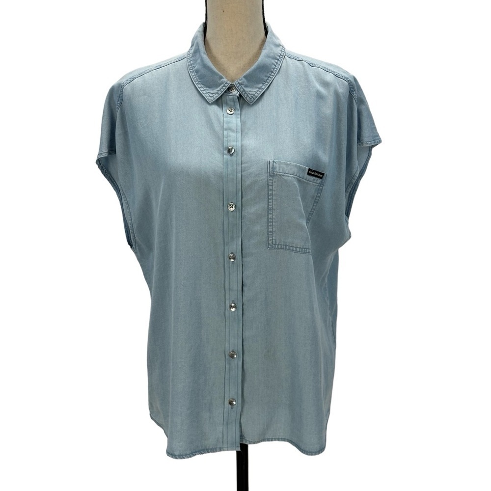 Calvin Klein Jeans Short Sleeve Collared Button Down Shirt - Light Blue - size M